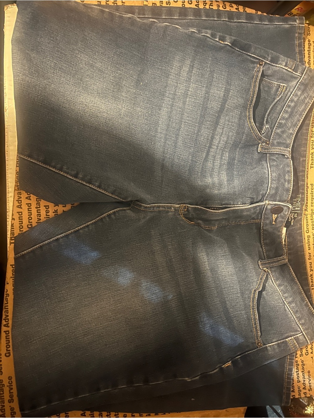 Time and Tru Women's Straight Leg Jeans - Medium Blue Wash